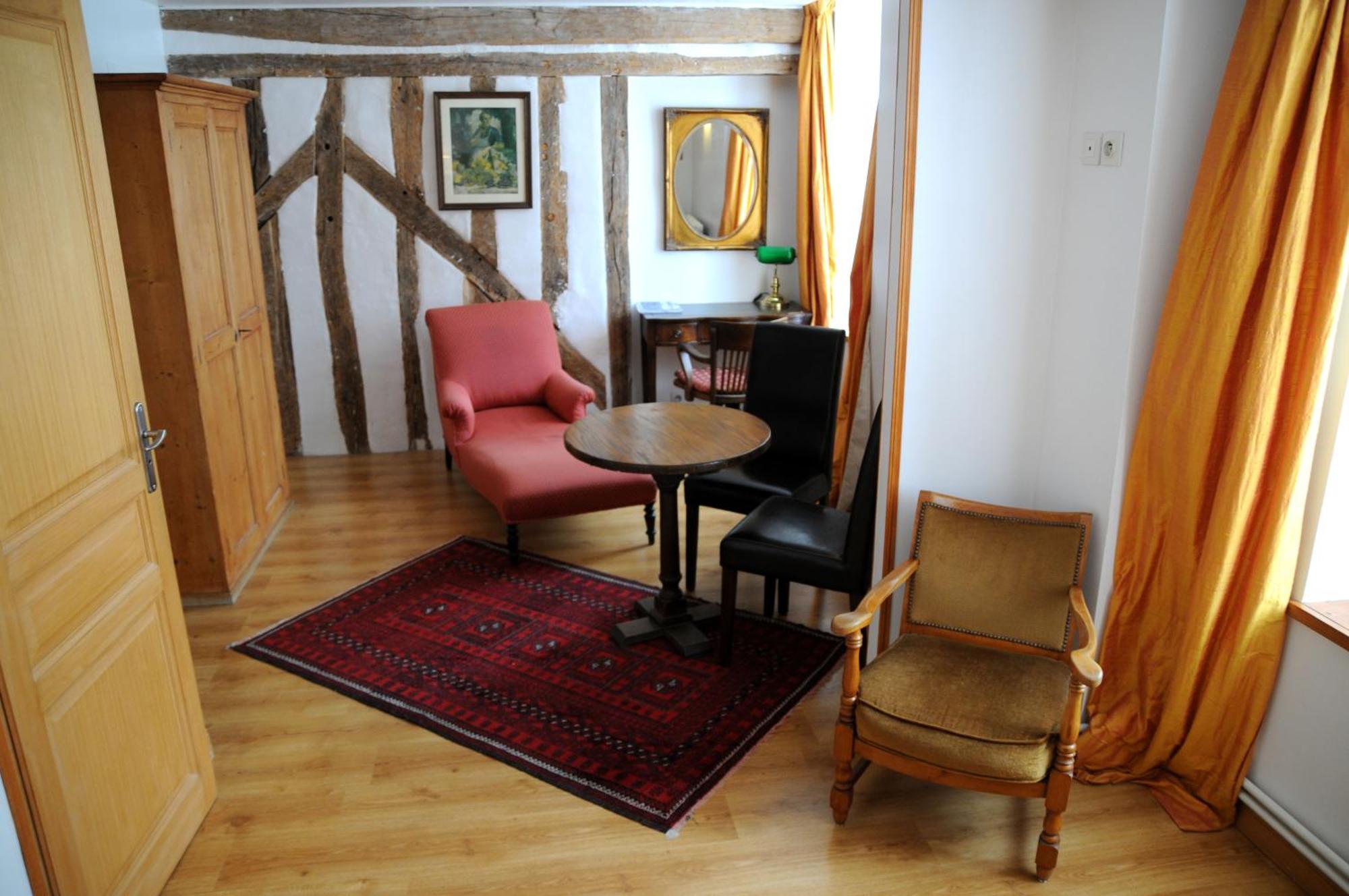 Domaine Borgnat Bed & Breakfast Escolives-Sainte-Camille Room photo