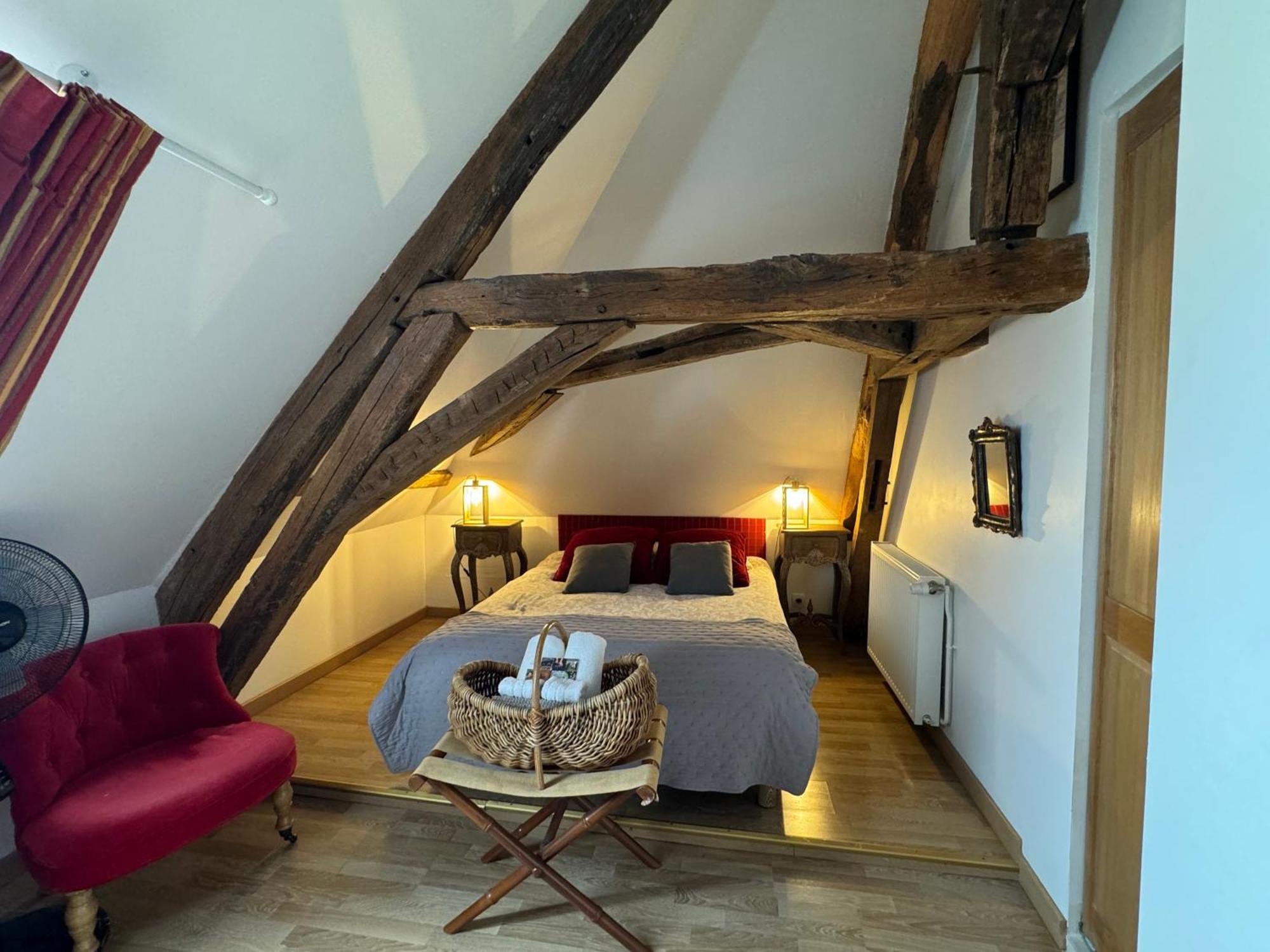 Domaine Borgnat Bed & Breakfast Escolives-Sainte-Camille Exterior photo